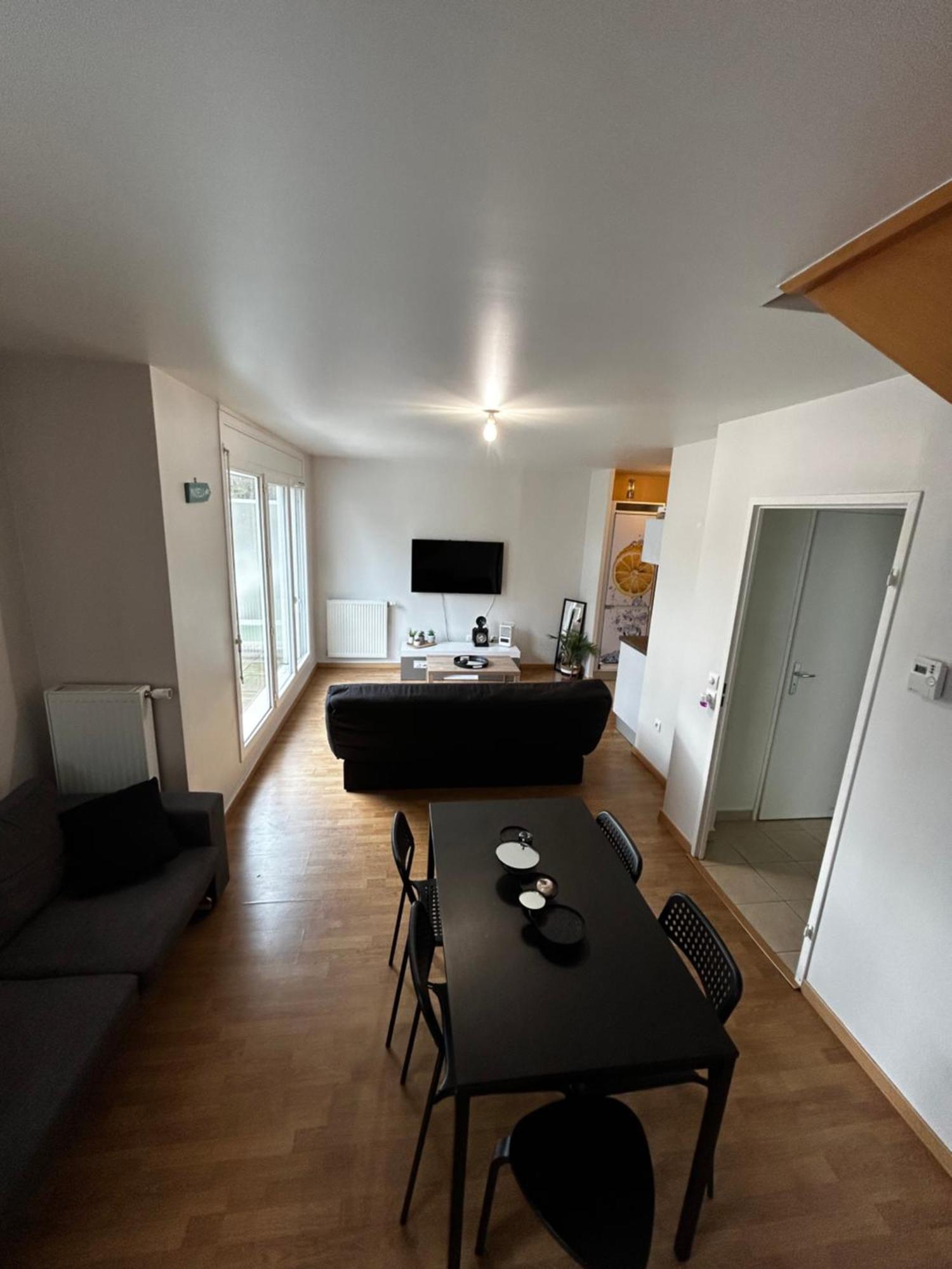Duplex Lumineux Tout Equipe/Rer D/Balcon/Parking Corbeil-Essonnes Bagian luar foto